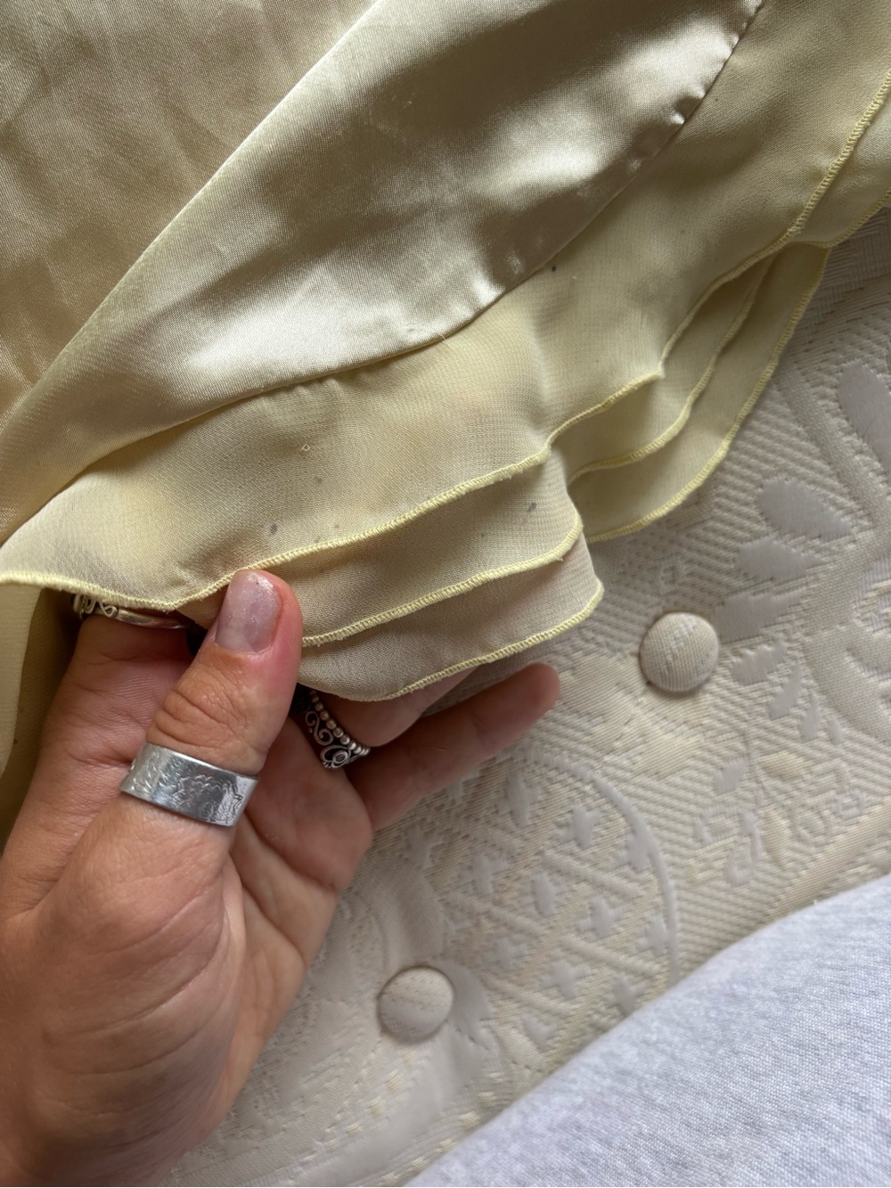 La Vie en Rose Satin Style Slip Chemise in Pastel Yellow - Picture 4 of 4